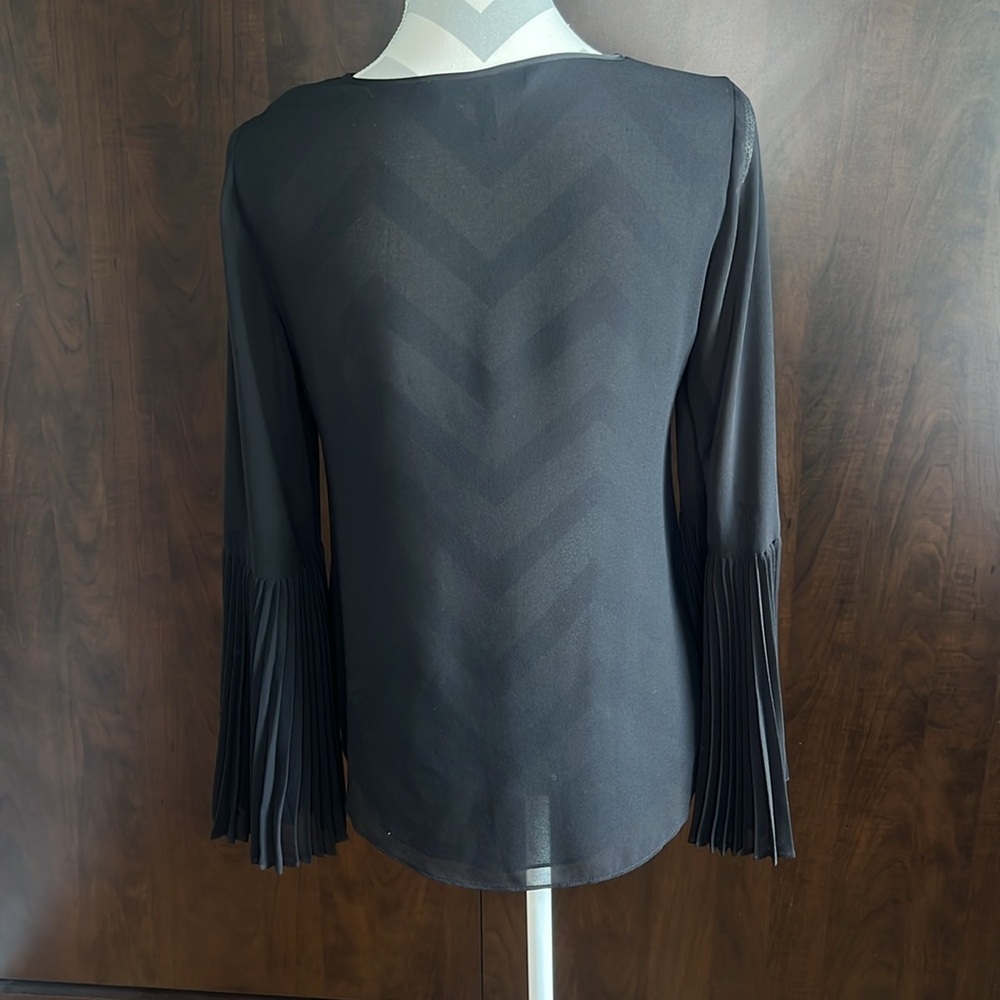 White House Black Market Black Tie Front Pleated Blouse - Picture 4 of 5
